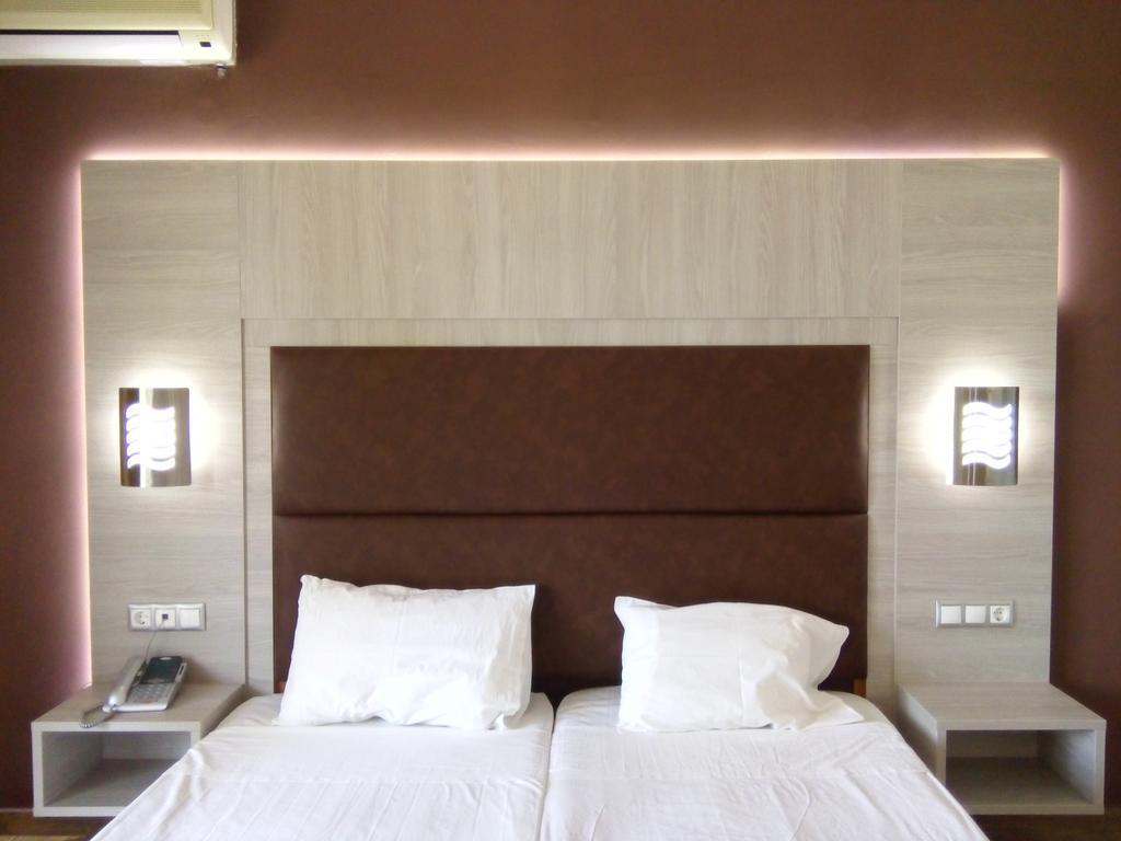 Karavos Hotel Apartments Archangelos  Kamer foto