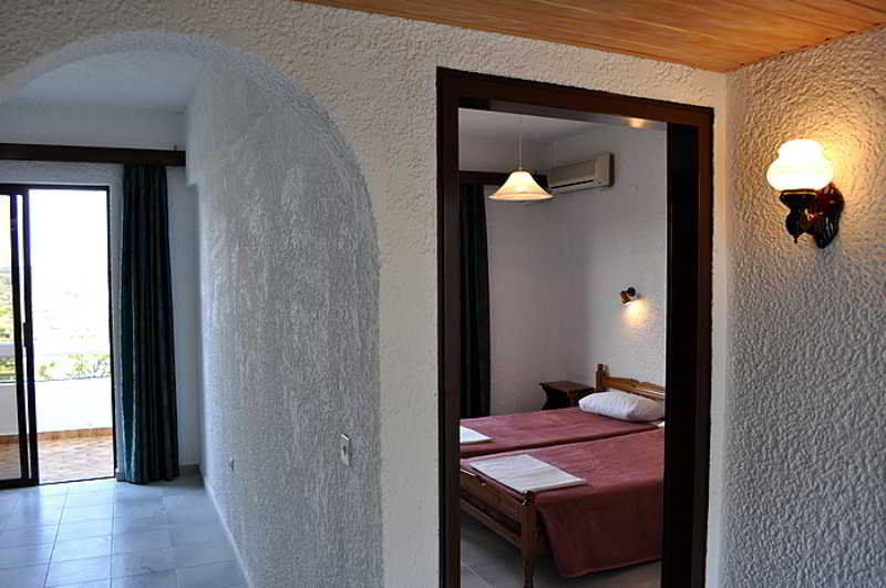 Karavos Hotel Apartments Archangelos  Buitenkant foto